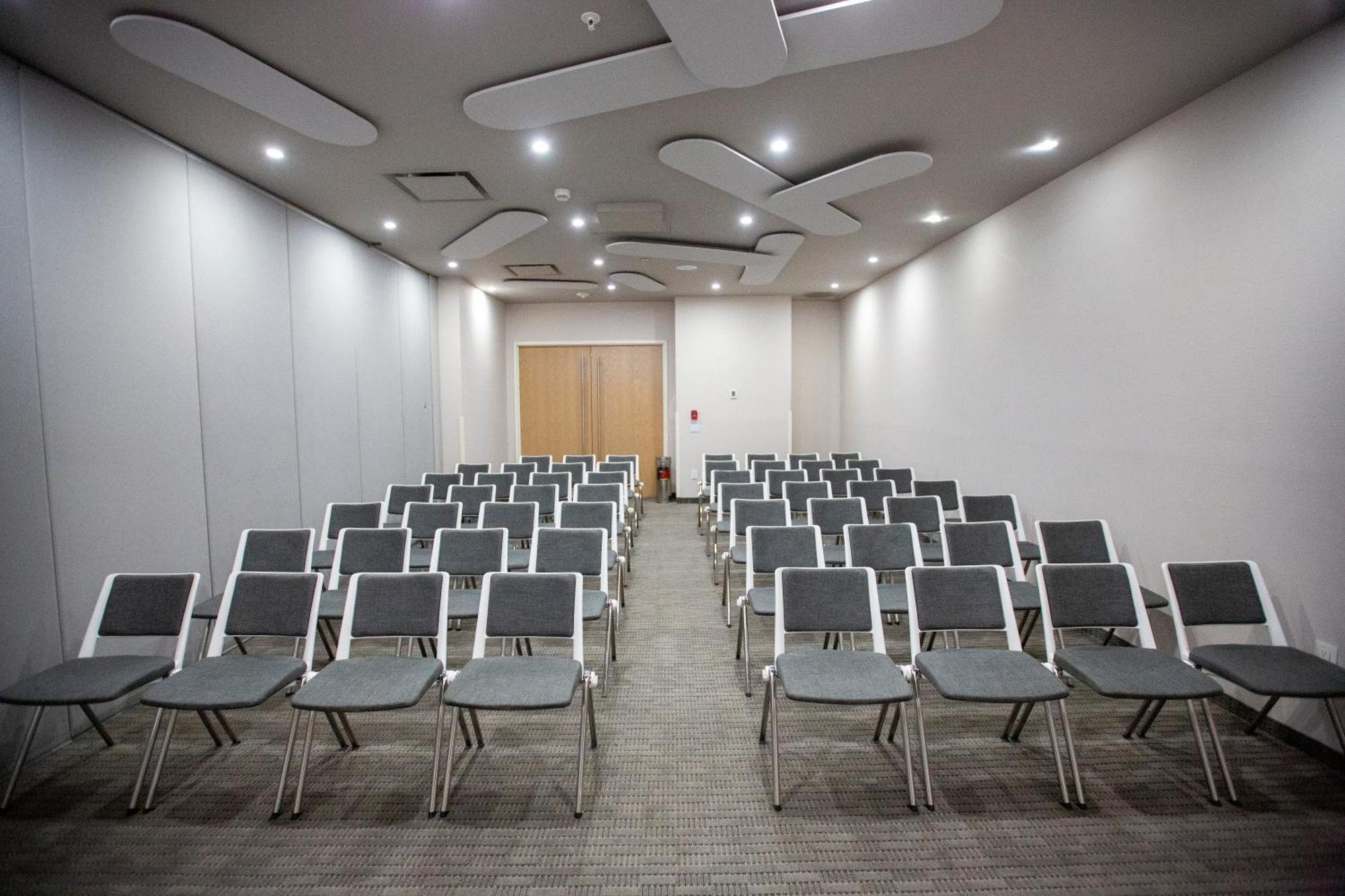 Metria Hotel León Exteriér fotografie The lecture theatre